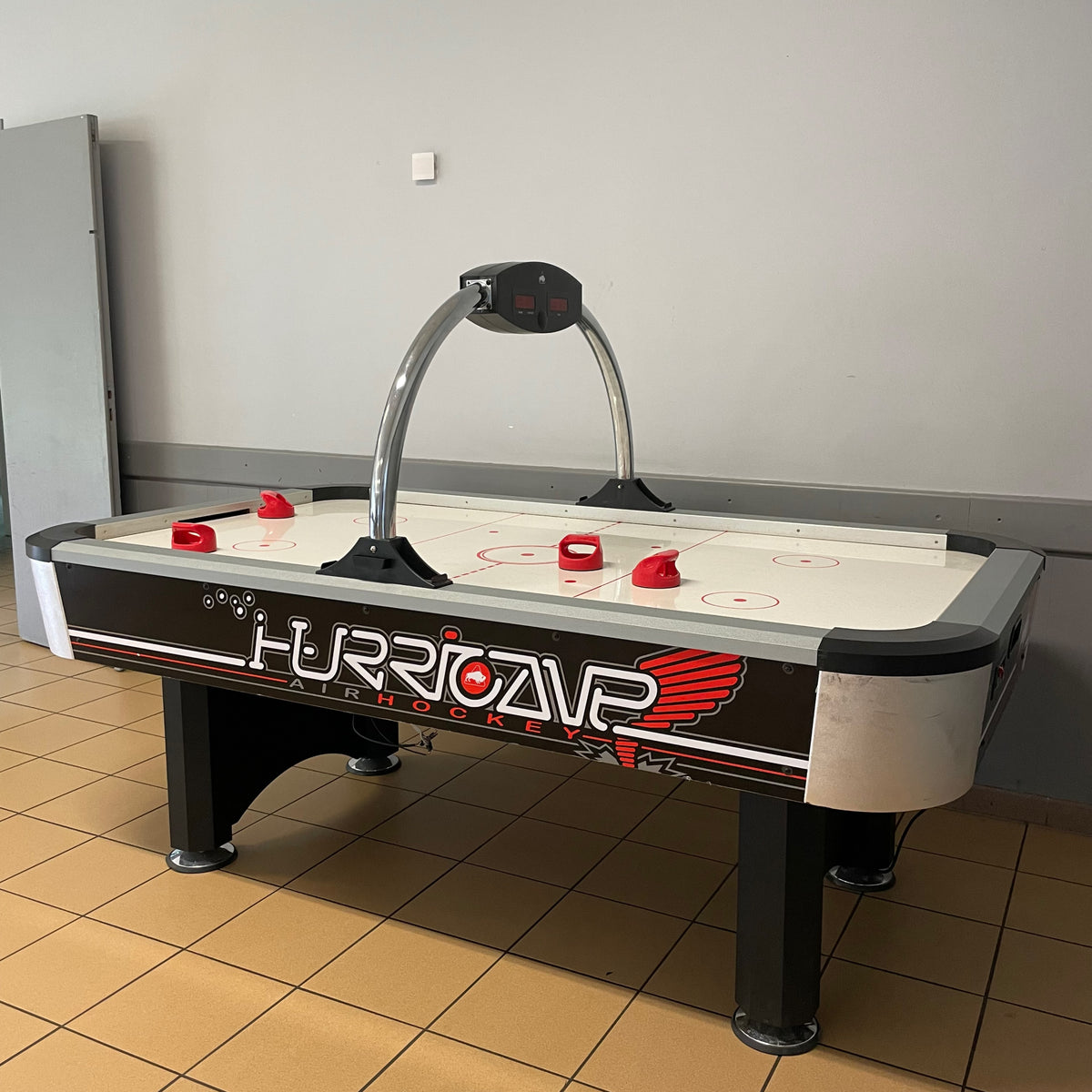 Location table air hockey